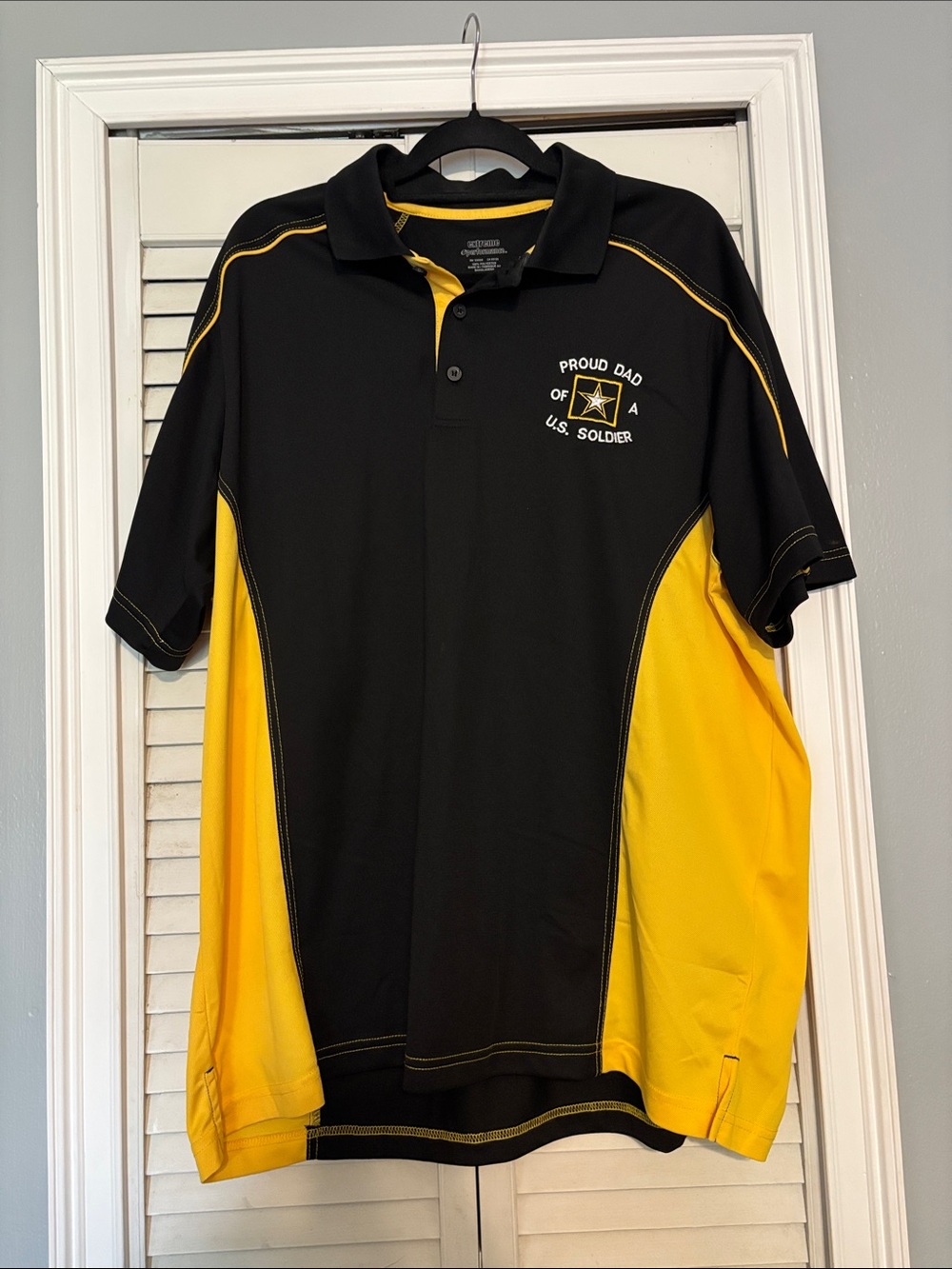 Proud Dad of a U.S. Soldier Black and Yellow Polo Shirt